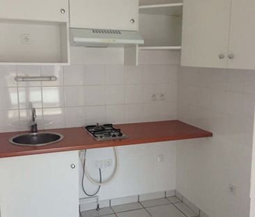 T2 + PARKING + BALCON POITIERS - 2 pièce(s) - 47.05 m2 - Photo 4