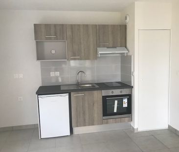 2 pièces - 40,92 m² - 1er étage - Colocation non autorisée - Photo 1