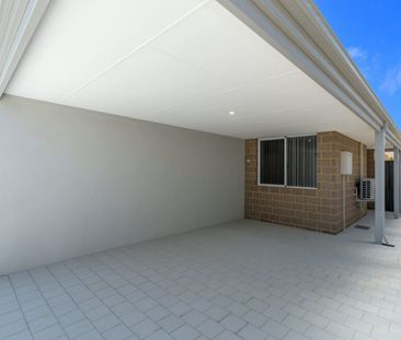 MODERN & LOW-MAINTENANCE LIVING IN PRIME YANCHEP LOCATION! - Photo 6