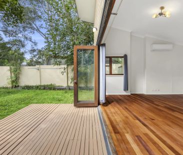 Convenient Single-Level Living - Photo 2