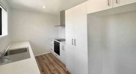 CASTLECLIFF - 3 BEDROOMS - Photo 4