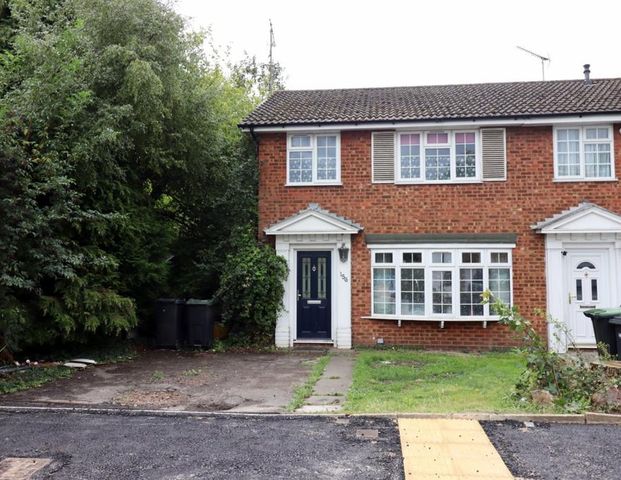 3 bedroom semi-detached house to rent - Photo 1