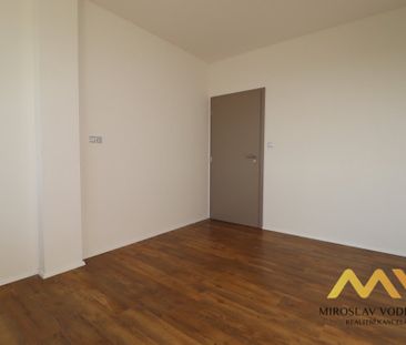 Pronájem bytu 2+kk 62 m², Hradec Králové - Фото 2
