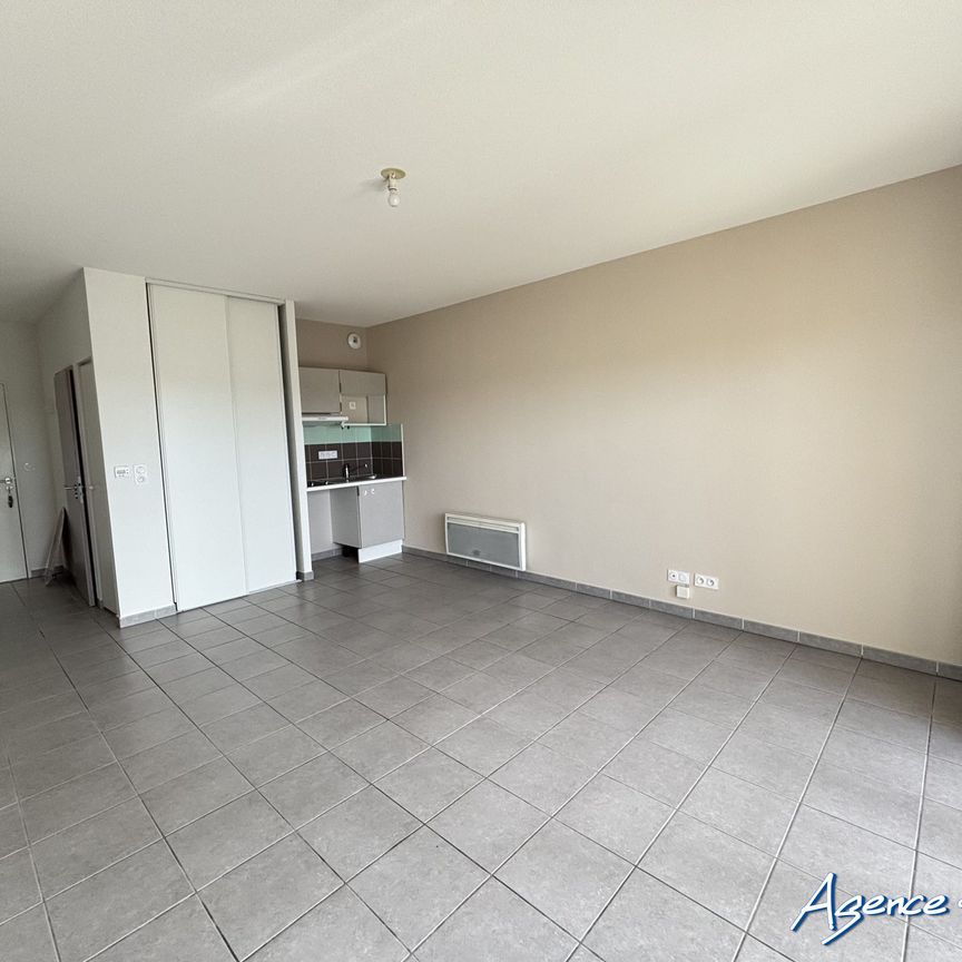 Location Appartement 1 pièce 32m² NARBONNE 11100 - Photo 1
