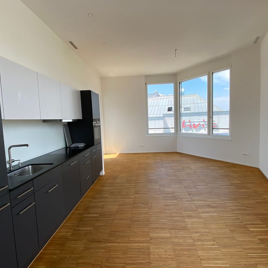 4.5 Zimmer, 102 m², 6. Stock - Photo 1