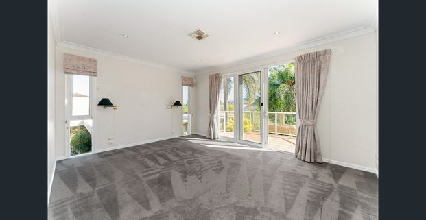 EXCEPTIONAL FAMILY LIVING – PRIVATE NORTH-FACING GARDEN & POOL OASIS - Photo 1