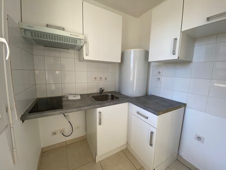 Location Appartement 2 pièces 45m² ST JEAN DE BRAYE 45800 - Photo 2