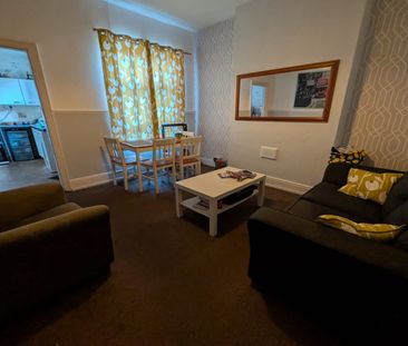 Station Road (Room 2), Beeston, NG9 2AZ - Photo 1