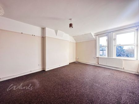2 bedroom maisonette to rent - Photo 2