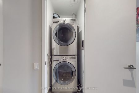 383 Sorauren Lofts - Photo 2