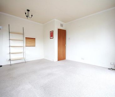 2 Bedroom Apartment To Let - Photo 2