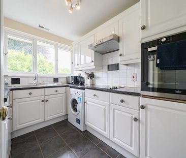 2 bedroom maisonette to rent - Photo 3