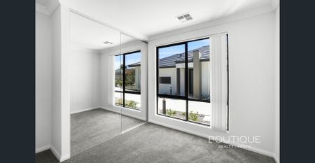 Experience luxury living - Brand New Home - Photo 5