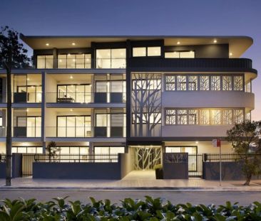 Stunning Brand New Apartment - Photo 6