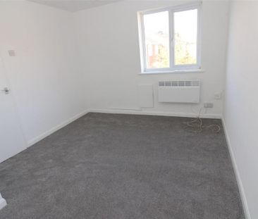 1 bedroom end of terrace house to rent - Photo 1