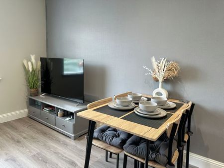2 Bed Flat, Saughton Gardens, EH12 - Photo 3