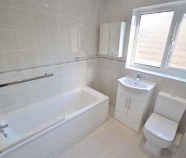 Settle Close, Lowercroft, BL8 - Photo 2