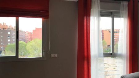 Piso de alquiler en Calle Dámaso Alonso, 2, Ensanche - Photo 2