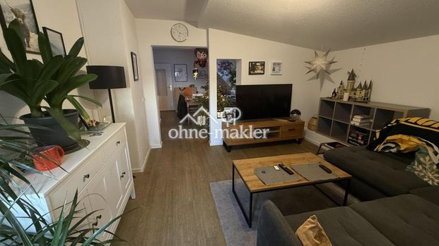 schöne helle 2,5-Zimmer Whg., Küche, Diele, Bad opt. TG-Stellplatz - Photo 1