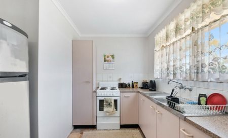 22 Network Drive, Boronia Heights QLD 4124 - House For Rent - $650 | Domain - Photo 5