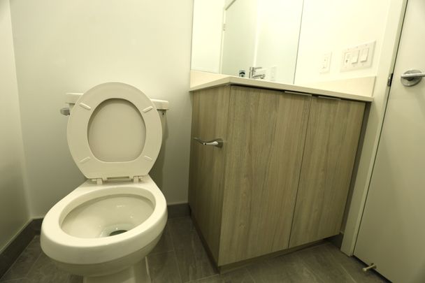 For Lease - 395 Square One Drive Unit# 2209, Mississauga, Ontario - Photo 1