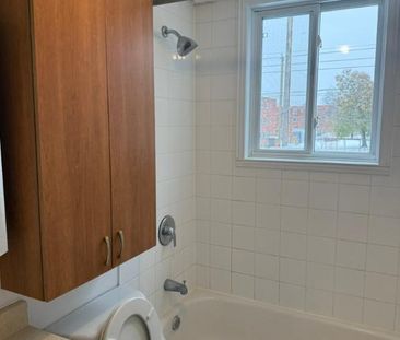 Métro Langelier, à louer, 41/2, - Photo 2