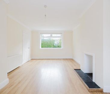 2 bedroom semi-detached house to rent - Photo 3