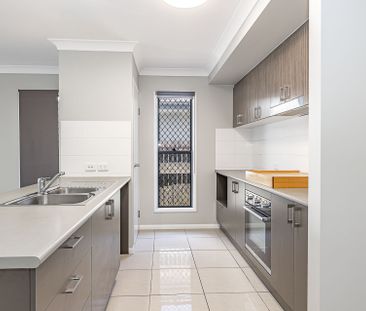 22 Gambia Drive, Rasmussen - Photo 2