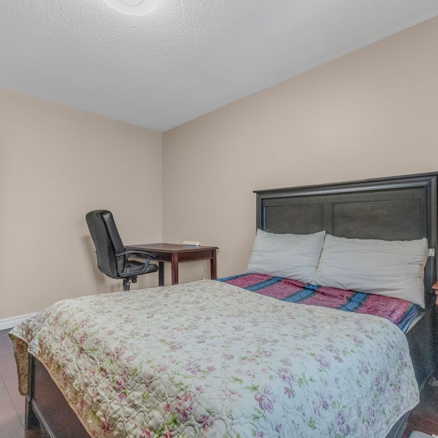 For Lease - 734 Woburn Woods Lane Unit# unit 2, Mississauga, Ontario - Photo 1