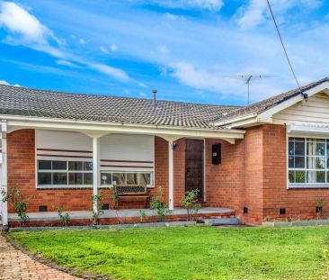 Spacious Family Living in the Heart of Altona - Photo 1