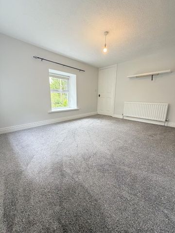 39a Ballinderry Road, BT282QT, Lisburn - Photo 3