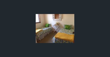 ** OPEN FOR INSPECTION Saturday 22nd November 10.30-11.00am ** 350 metres from the beach - ** FULLY FURNISHED ** - Photo 2