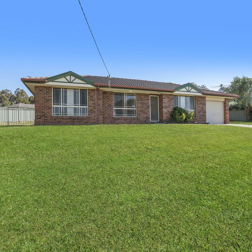 13 Lang Street, Cessnock, NSW, 2325 - Photo 1