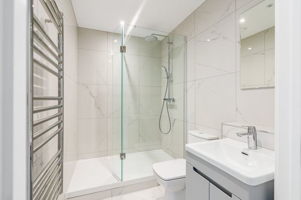 The Droveway - Photo 1