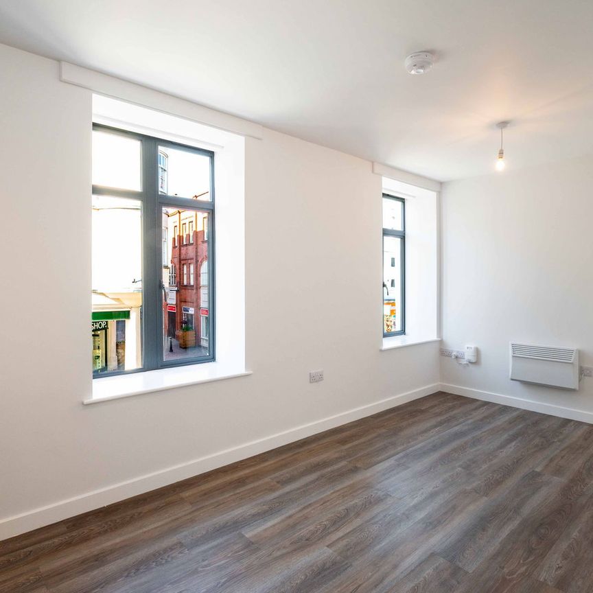 Commercial Street, Hereford - Photo 1