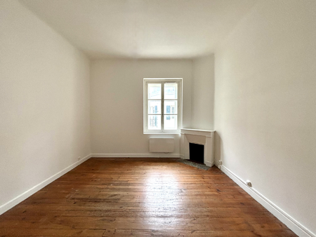 À louer à l'année T2 Bis plein de charme au coeur de Biarri à louer de 2 pièce(s) sur 72 m² - Photo 3