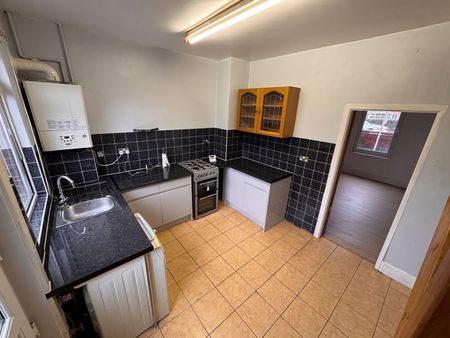 Park Road, Worsbrough - Photo 4