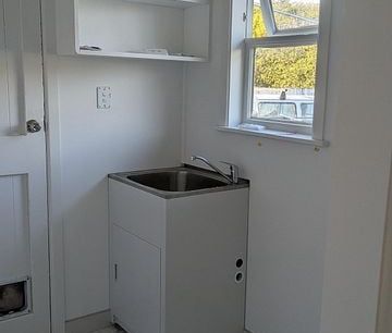 Newly Renovated 3 Bedroom Home - Photo 5