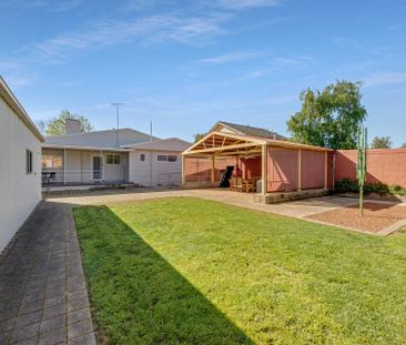 Close To The CBD of Wodonga - Photo 4