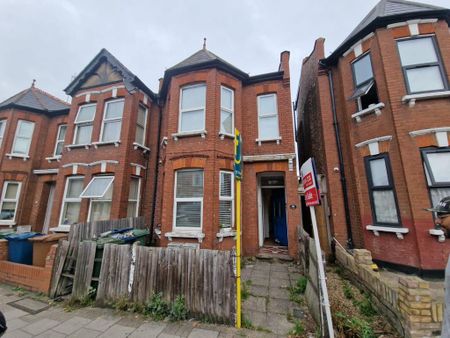 2 bedroom maisonette to rent - Photo 3