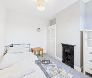 2 bedroom property to rent - Photo 4