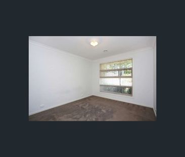 9 Wells Street, Pakenham, Vic 3810 - Photo 6