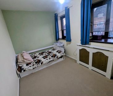 2 bedroom semi-detached house to rent - Photo 2