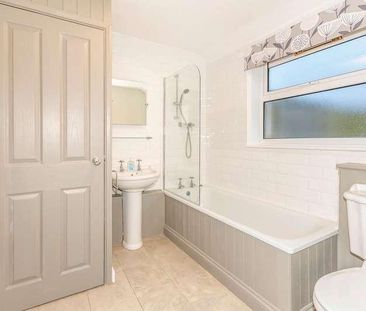 Bytham Road, Creeton, NG33 - Photo 5