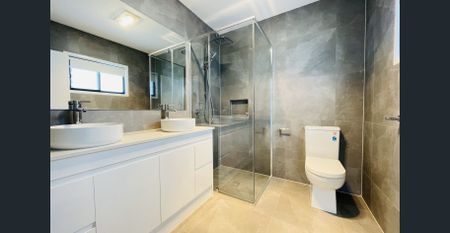 An Amazing House at Brentwood Forest Estate Bellbird Park - Photo 2