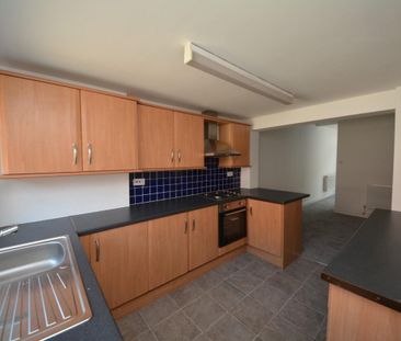 3 bed House - Terraced for Rent - Photo 4