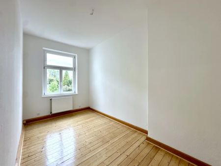 Sie werden begeistert sein! Renovierte 3-Zimmer-Wohnungin klassischem Altbauin der schönen Fröbelstraße - Photo 2