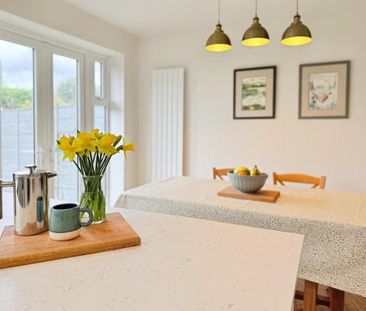 3 bedroom semi-detached house to rent - Photo 5