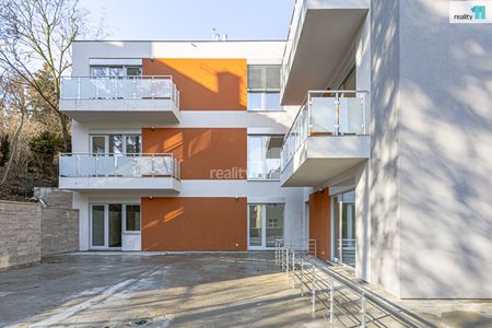 Pronájem bytu 3+kk 96 m², V Holešovičkách 2518, Praha - Photo 5