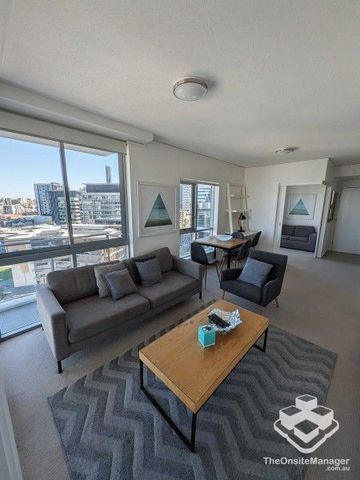 1 Bed & Bath + 1Study + 1 Park Corner Room - Photo 5